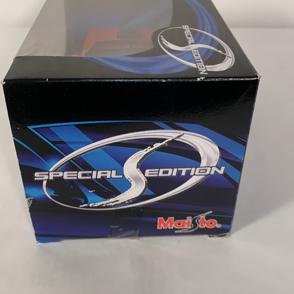 Maisto Special Edition 1970 Dodge Convertible Model Car challenger 1:24 new - Picture 9 of 13